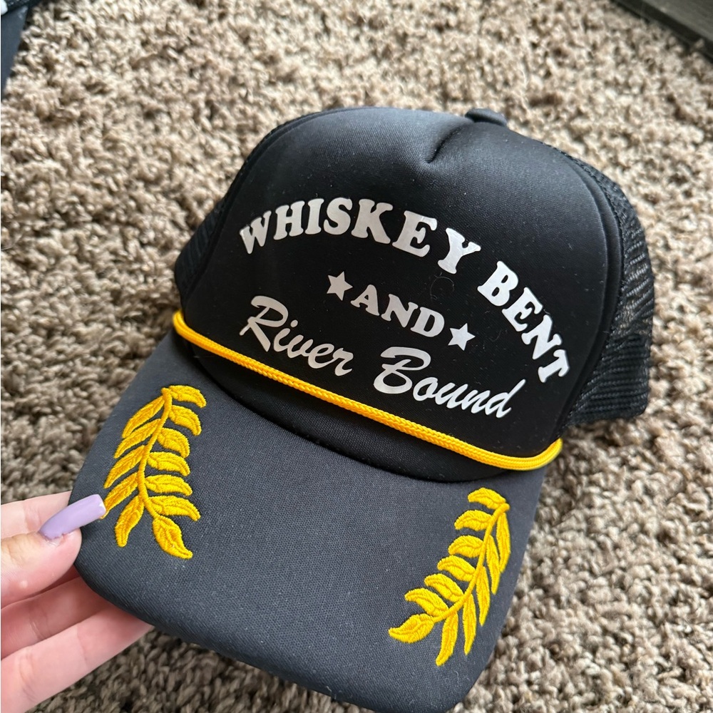 HANDMADE HATS - Picture 4 of 7